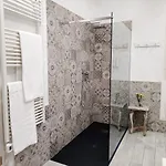 Hibiscus Comfort Bed & Breakfast Quartu SantʼElena
