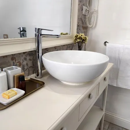 לינה וארוחת בוקר Hibiscus Comfort Quartu SantʼElena