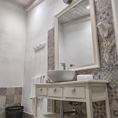 לינה וארוחת בוקר Hibiscus Comfort Quartu SantʼElena